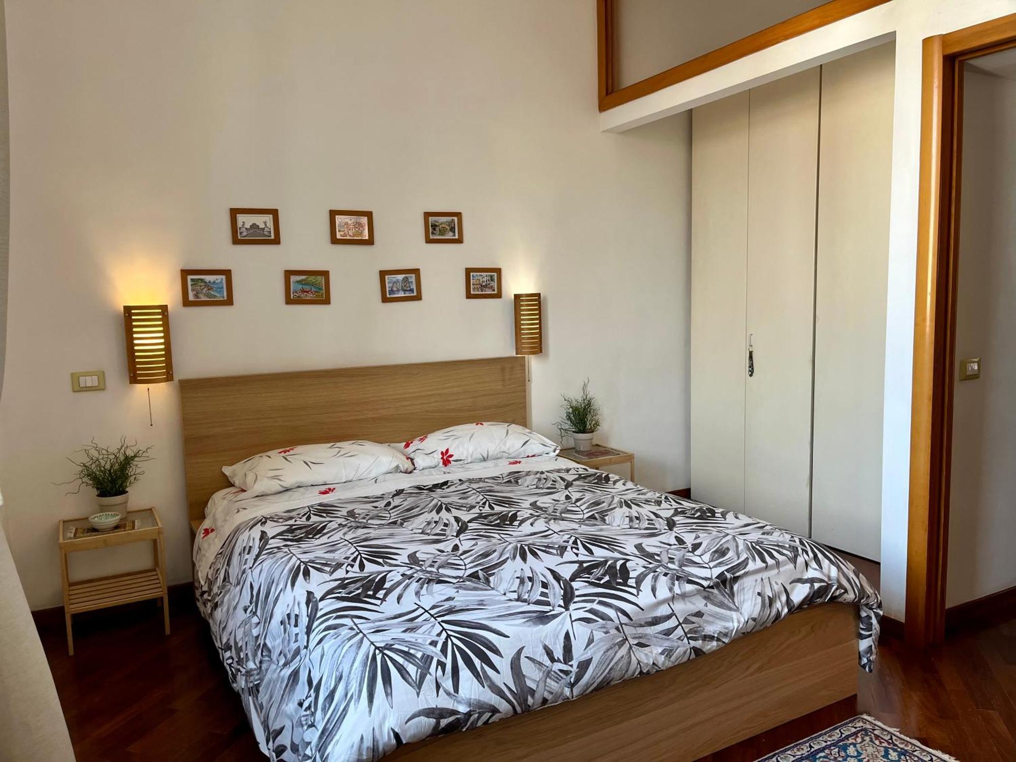 Casa Vacanze Seahorse Salerno Bagian luar foto